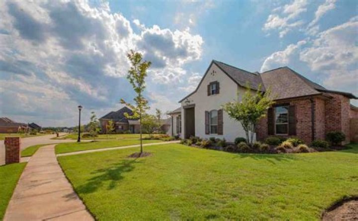 Can I use de minimis safe harbor apply to rental property?