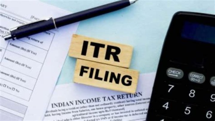 Who was arrested for not filing income tax returns?